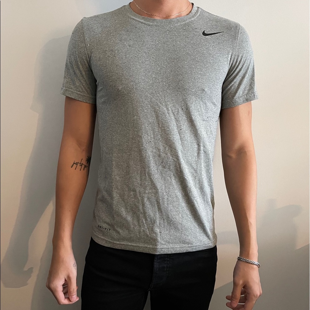 NIKE dry fit gym tee